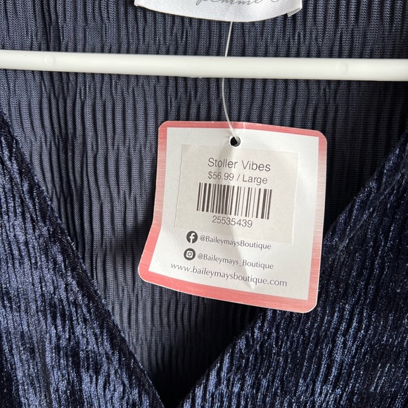 NWT dress - Picture 4 of 4